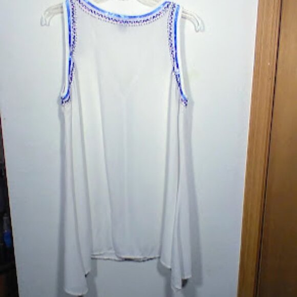 Karen Kane White Button Front Bright & Beachy Blue Beaded Tank Size: L - Picture 3 of 8